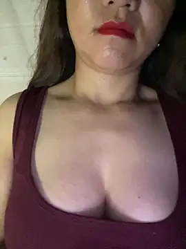 Snapshot of Diana-sexyy chatting on June 16, 10:45 pm Diana-sexyy online show from June 16, 10:45 pm