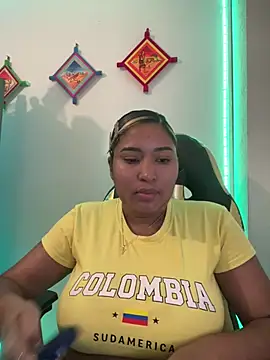 morena-2025 online show from July 13, 10:56 pm