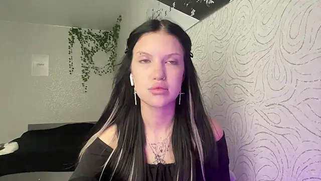 Snapshot of JuliaElse chatting on November 15, 10:45 am JuliaElse online show from November 15, 10:45 am