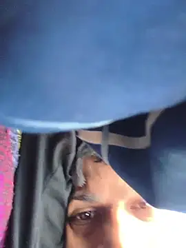 Ritik143jhil online show from January 9, 9:56 am