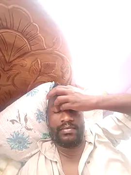 Snapshot of Paramkeerthi chatting on May 11, 1:55 am Paramkeerthi online show from May 11, 1:55 am
