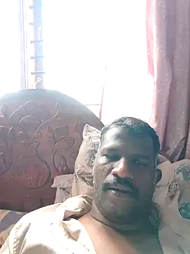 Snapshot of Paramkeerthi chatting on May 18, 4:40 am Paramkeerthi online show from May 18, 4:40 am