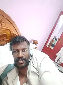 Snapshot of Paramkeerthi chatting on June 13, 4:05 pm Paramkeerthi online show from June 13, 4:05 pm