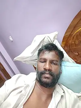 Snapshot of Paramkeerthi chatting on July 17, 5:18 pm Paramkeerthi online show from July 17, 5:18 pm