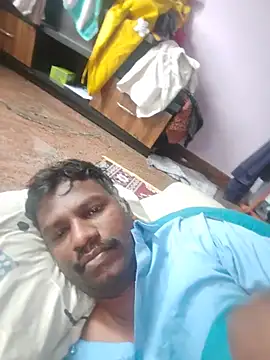 Snapshot of Paramkeerthi chatting on July 25, 2:31 am Paramkeerthi online show from July 25, 2:31 am