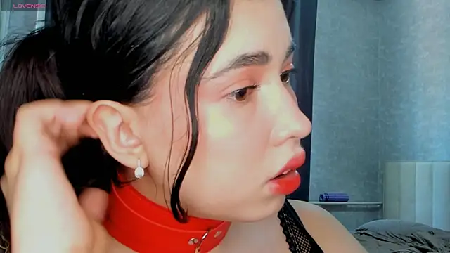Snapshot of Diara_1an chatting on June 13, 6:33 am Diara 1an online show from June 13, 6:33 am