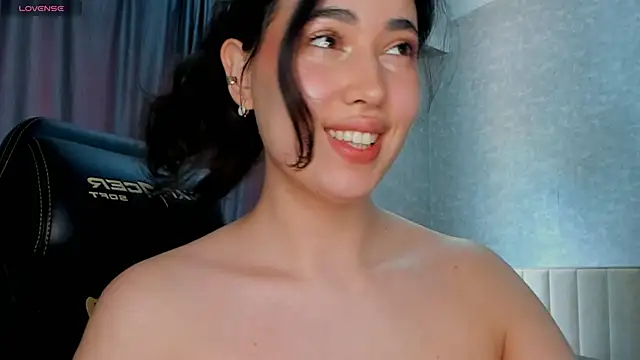 Snapshot of Diara_1an chatting on June 16, 6:38 am Diara 1an online show from June 16, 6:38 am