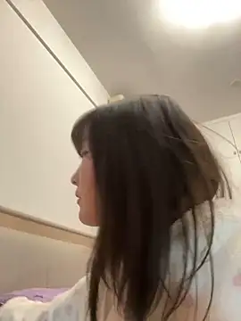 susuya sha online show from March 6, 2:13 pm