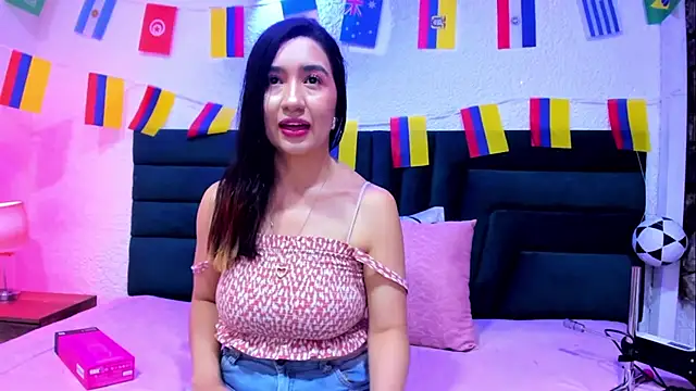 VictoriaRouge  online show from June 28, 8:15 pm