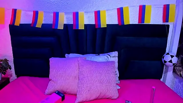 VictoriaRouge  online show from July 14, 8:58 pm