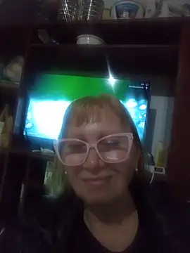 Snapshot of SexyMilf1211 chatting on May 31, 7:37 pm SexyMilf1211 online show from May 31, 7:37 pm