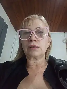 SexyMilf1211 online show from July 19, 2:54 pm