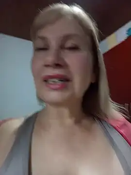 SexyMilf1211 online show from August 1, 3:11 pm