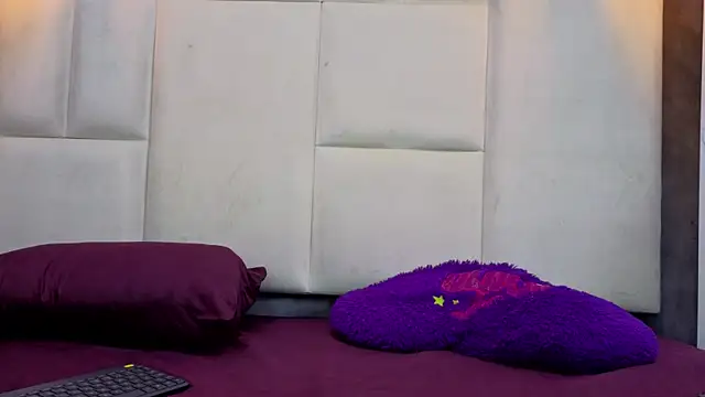 Snapshot of Valentino_moretti chatting on June 12, 11:42 am Valentino moretti online show from June 12, 11:42 am