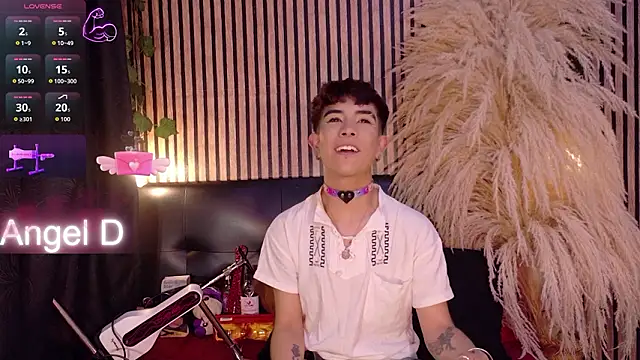 Angeldust19 online show from February 10, 5:11 am