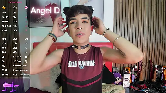 Angeldust19 online show from February 25, 4:11 am