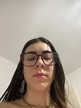 fer-nanda online show from February 15, 3:25 am