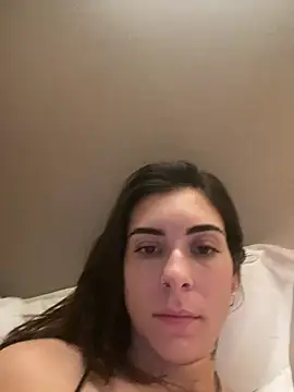 fer-nanda online show from February 20, 7:21 am