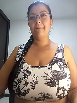 CelesteAlvarez1989 online show from May 19, 3:57 am