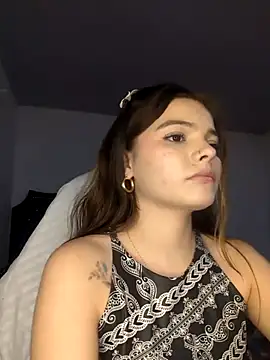 Snapshot of scarlethowens1 chatting on January 15, 2:38 am scarlethowens1 online show from January 15, 2:38 am