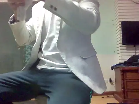 Snapshot of TommyZhao10 chatting on November 15, 3:04 am TommyZhao10 online show from November 15, 3:04 am