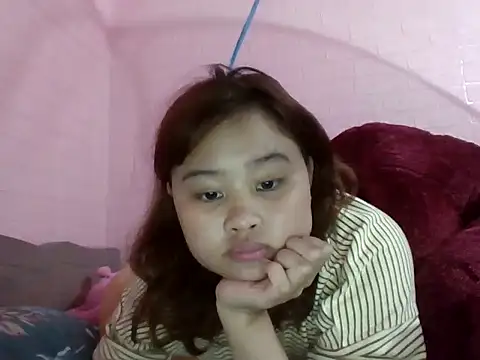 Snapshot of Lina8386 chatting on November 17, 9:48 am Lina8386 online show from November 17, 9:48 am