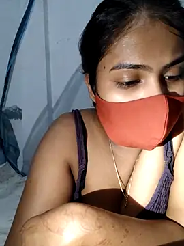 Snapshot of Red_Love_1 chatting on May 9, 5:51 pm Red Love 1 online show from May 9, 5:51 pm