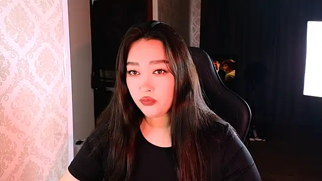 Emma Uilson online show from November 20, 9:20 am