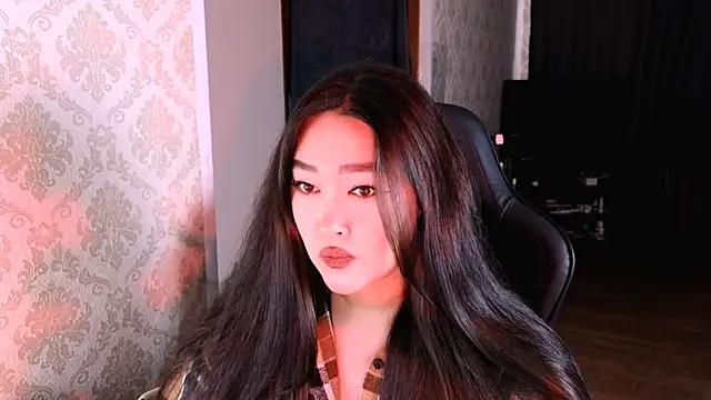 Emma Uilson online show from December 23, 5:16 am