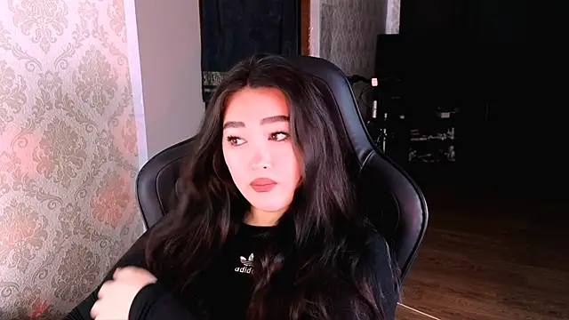 Emma Uilson online show from February 16, 5:58 am