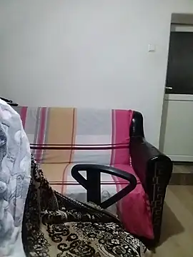 CrazyMaya39 online show from May 2, 11:21 pm