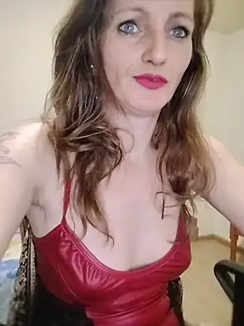 CrazyMaya39 online show from May 4, 9:55 pm