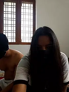 yours mansi online show from November 20, 7:30 am