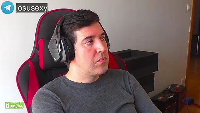 likihot online show from March 13, 9:16 am