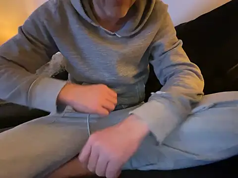 Brandonn1989amateur online show from February 8, 8:34 pm