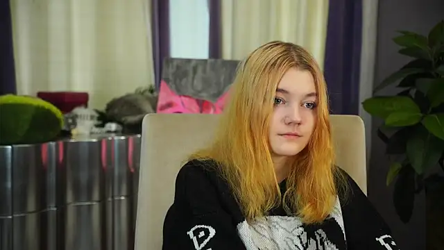 SindyRoskelley online show from November 19, 4:34 am