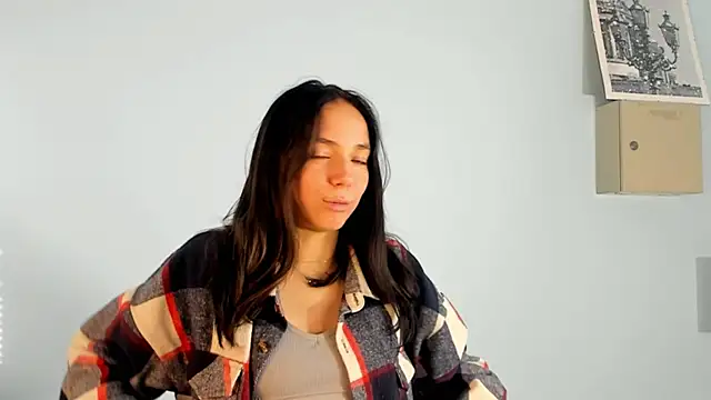 Snapshot of MildredCajigas chatting on November 17, 8:31 am MildredCajigas online show from November 17, 8:31 am