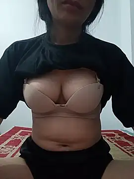 pitty mymi online show from July 5, 10:06 pm