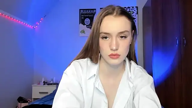 tinyglow online show from May 1, 10:58 pm