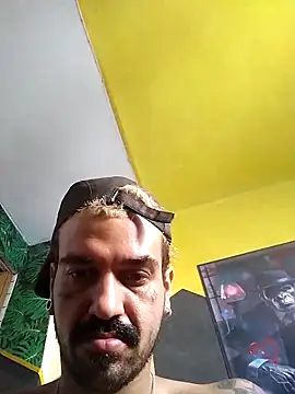 xxxbananaboy online show from April 22, 6:42 pm