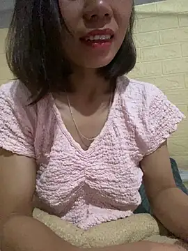 Snapshot of Trangbabylove chatting on July 2, 2:11 am Trangbabylove online show from July 2, 2:11 am