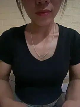 Snapshot of Trangbabylove chatting on July 23, 6:00 am Trangbabylove online show from July 23, 6:00 am