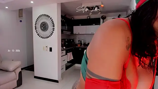 sofiasexhot online show from December 24, 6:50 pm