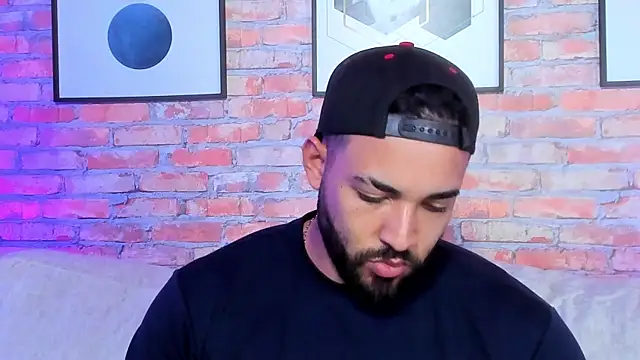 Chris Varden online show from January 14, 6:46 pm