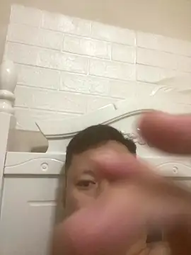 Snapshot of geenn- chatting on November 16, 3:50 pm geenn- online show from November 16, 3:50 pm