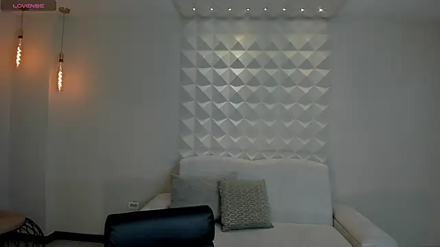 SophieLanne online show from March 11, 4:29 am