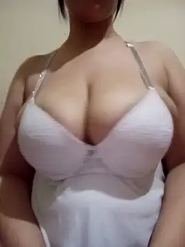 Snapshot of Maryam89six chatting on November 29, 6:44 pm Maryam89six online show from November 29, 6:44 pm