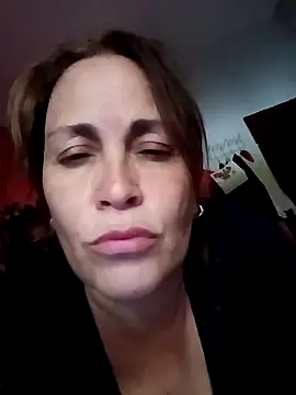 Tatitahot69 online show from April 4, 7:33 pm