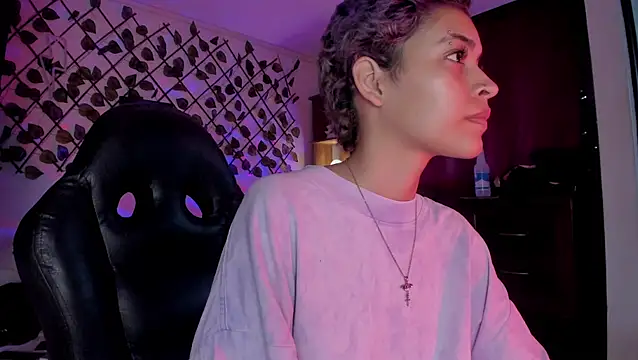 Anny Kiitty online show from February 2, 3:27 am