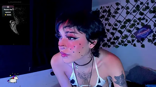 Snapshot of Anny_Kiitty chatting on May 18, 4:07 am Anny Kiitty online show from May 18, 4:07 am